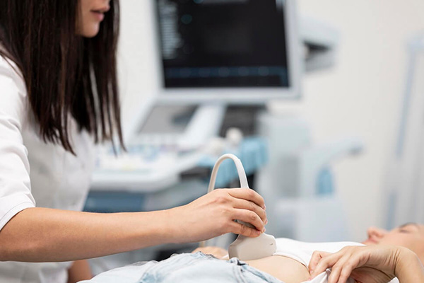 Ekpertski ultrazvučni pregled ginekologa